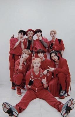 [SKZ x YOU] bờ vai vững chắc